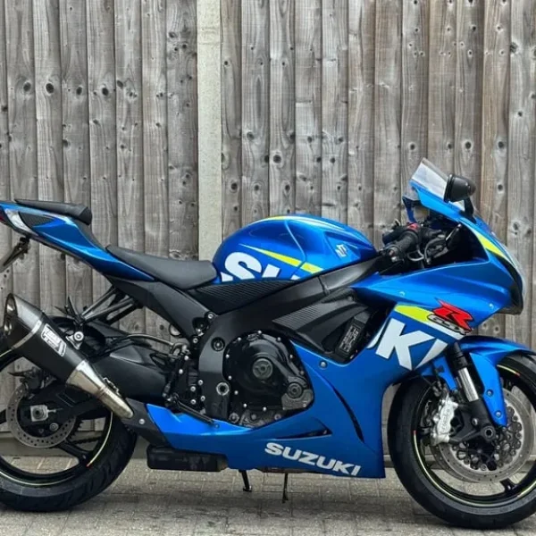 SUZUKI GSXR 600 L5 2015 MOTO GP WITH LOW MILES
