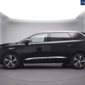 2022 Peugeot 5008 Allure Premium 5-door SUV - Image 3