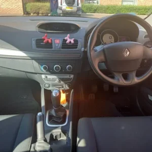 2010 Renault Megane 1.6 16V I-Music 5-door hatchback petrol manual - Image 3