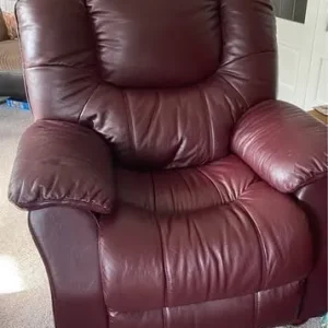 Leather Settee & 2 Chairs - Image 2