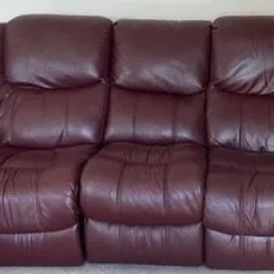 Leather Settee & 2 Chairs - Image 3