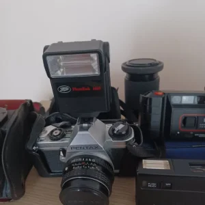 Old cameras - Image 4