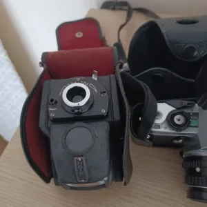 Old cameras - Image 6