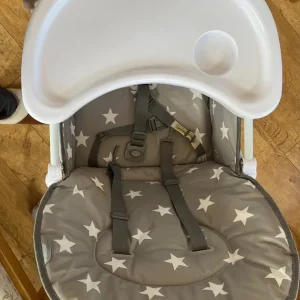 Child’s highchair - Image 2