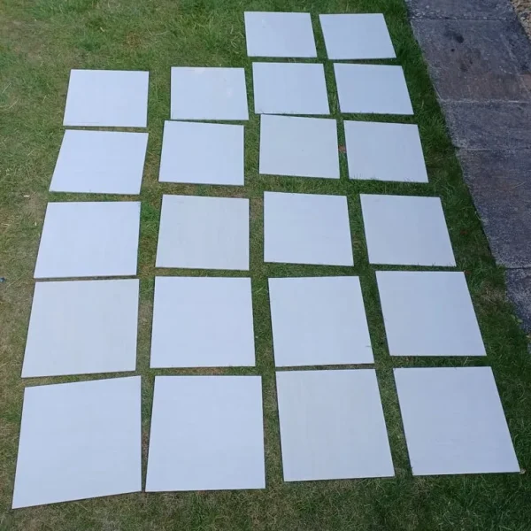 White 330x330mm floor tiles