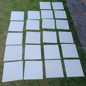 White 330x330mm floor tiles