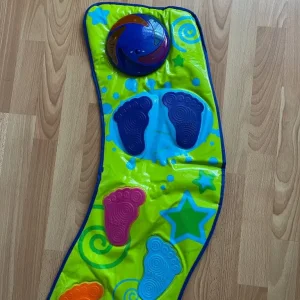 Follow the Footprints Toy - Image 3