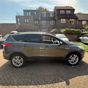 Ford, KUGA, Hatchback, 2015, Semi-Auto, 1997 (cc), 5 doors - Image 4
