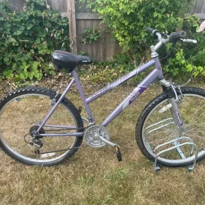 Various bikes – lightweight aluminium, all in pristine condition - Image 7
