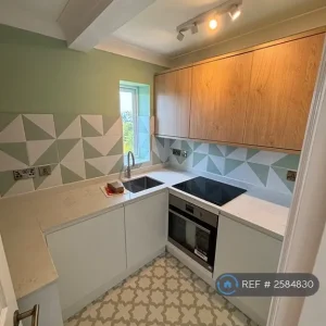 1 bedroom flat in Beaconsfield Villas, Brighton, BN1 (1 bed) (#2584830) - Image 4