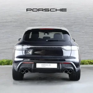 2022 Porsche Macan 2.0T 5-door SUV with PDK and 4WD - Image 6
