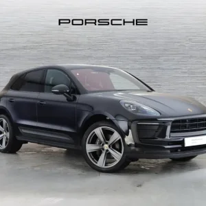 2022 Porsche Macan 2.0T 5-door SUV with PDK and 4WD