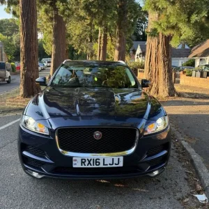 2016 Jaguar F-Pace Estate 2.0L Diesel AWD - Image 3