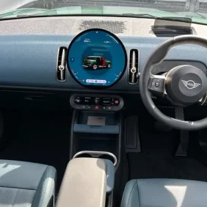 2025 MINI Countryman 150kW E Exclusive [Level 1] 66kWh 5dr Auto Electric Hatchback Hatchback Elec... - Image 4