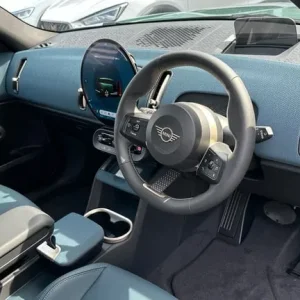 2025 MINI Countryman 150kW E Exclusive [Level 1] 66kWh 5dr Auto Electric Hatchback Hatchback Elec... - Image 6