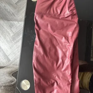 Leather leggings