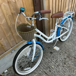 Girls Petal Pazzaz bike 6-9yrs. Serviced - Image 3