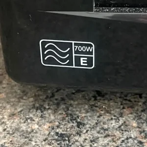 Microwave oven 700w - Image 3