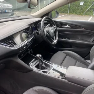 2017 Vauxhall Insignia Grand Sport SRI NAV Turbo Hatchback Petrol Manual - Image 4