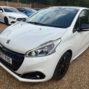 2017 Peugeot 208 1.2 PureTech Black Edition Euro 6 3dr HATCHBACK Petrol Manual - Image 2