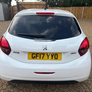 2017 Peugeot 208 1.2 PureTech Black Edition Euro 6 3dr HATCHBACK Petrol Manual - Image 6