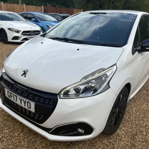 2017 Peugeot 208 1.2 PureTech Black Edition Euro 6 3dr HATCHBACK Petrol Manual