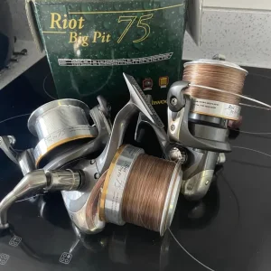 Reel, fishing, wychwood riot big pit 75 & 65 reels, Daiwa crosscuts X5000 and spare spools - Image 7