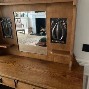Arts and crafts oak dresser with decorative panels - Image 2