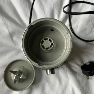 Kenwood smoothie 2go SB050 smoothie maker - Image 6