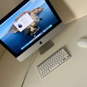 Apple iMac 21 inch quad core i5 3.6ghz 8gb ram 1tb hdd Nvidea graphics