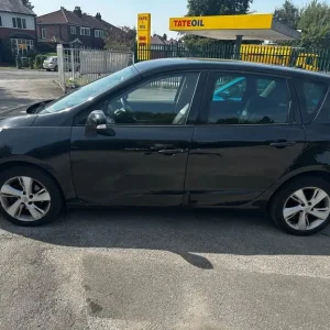 2012 Renault Scenic 1.6 dCi Dynamique TomTom Euro 5 (s/s) 5dr MPV Diesel Manual - Image 8