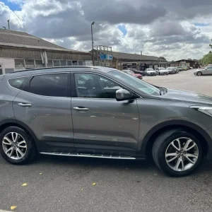 2013 Hyundai Santa Fe 2.2 CRDi Premium 5dr Auto [7 Seats] ESTATE Diesel Automatic - Image 4