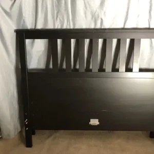 King size wooden bed - Image 3