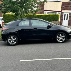 Honda Civic 2010 Manual 1.4L 5-door Hatchback - Image 6