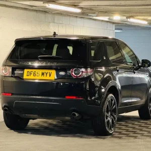 2015 Land Rover Discovery Sport 2.0 TD4 HSE Black Auto 4WD Euro 6 (s/s) 5dr Estate Diesel Automatic - Image 4