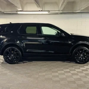 2015 Land Rover Discovery Sport 2.0 TD4 HSE Black Auto 4WD Euro 6 (s/s) 5dr Estate Diesel Automatic - Image 5