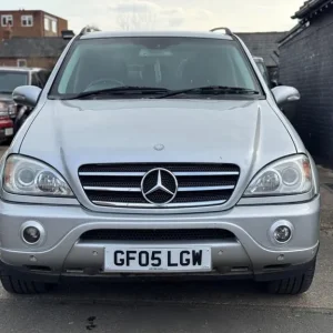 2005 Mercedes-Benz M-Class 5.0L ML500 5-door Estate - Image 2