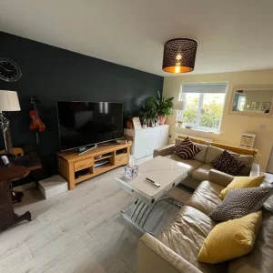 2 Bed Furnished Townhouse in Pontypool, Torfaen - Image 4