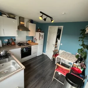 2 Bed Furnished Townhouse in Pontypool, Torfaen - Image 5