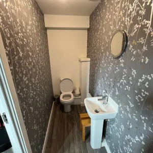 2 Bed Furnished Townhouse in Pontypool, Torfaen - Image 7