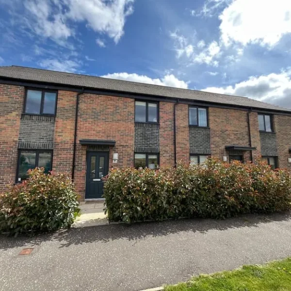 2 Bed Furnished Townhouse in Pontypool, Torfaen