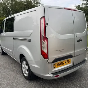 2015 Ford Transit Custom 290 2.2 TDCi Limited E-Tech Crew Cab - Image 3