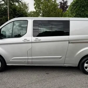 2015 Ford Transit Custom 290 2.2 TDCi Limited E-Tech Crew Cab - Image 5