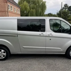 2015 Ford Transit Custom 290 2.2 TDCi Limited E-Tech Crew Cab - Image 6