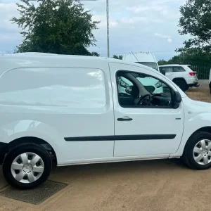 2020 Renault Kangoo ZE ML20 33kWh Electric Panel Van - Image 2
