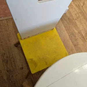 Kids table and chairs