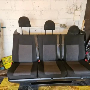 Vivaro B crew cab seats
