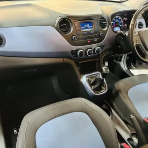 2014 Hyundai i10 1.0 Premium Euro 5 5-door hatchback petrol manual - Image 4