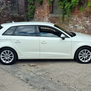 Audi A3 Sportback 2.0 TDI SE 2013 - Image 6