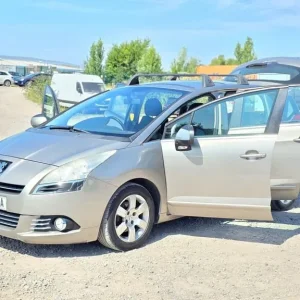 2010 Peugeot 5008 1.6 HDi Sport EGC Euro 4 5dr MPV Diesel Automatic - Image 7
